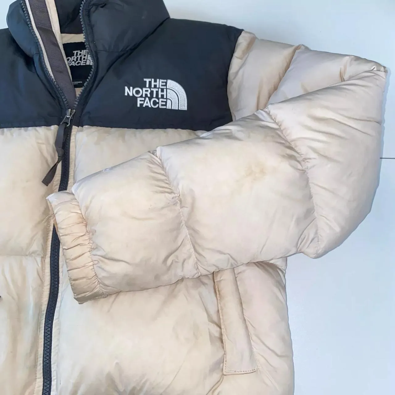 Preowned The North Face Womens Down Nuptse 1996 Retro Puffer Jacket Size M Cream Black